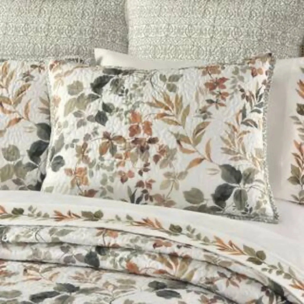 Evergreen 3-Pieces Sage Polyester Full/Queen Quilt Set. NEW